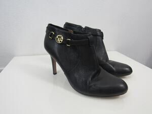 Coach 10B Salene Black Heels Black Hold Oval Toe 3.5" Stacked Heels Oval Toe
